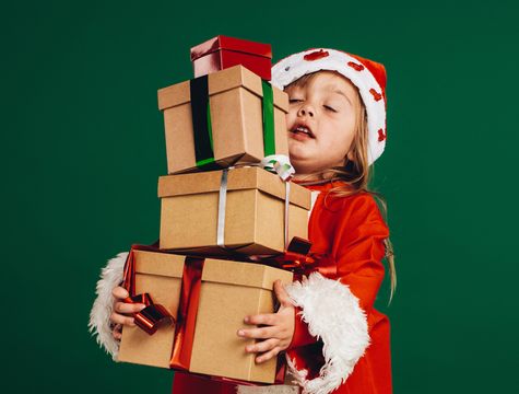 NOËL : Le trop-plein de présents n'est pas un cadeau pour l'enfant